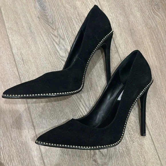 Steve Madden Black Suede heels - Picture 4 of 8
